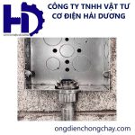Đầu nối ống thép luồn dây điện ren với hộp điện