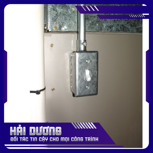 HỘP CÔNG TẮC ÂM TƯỜNG HÌNH CHỮ NHẬT VÀ NẮP 3 copy