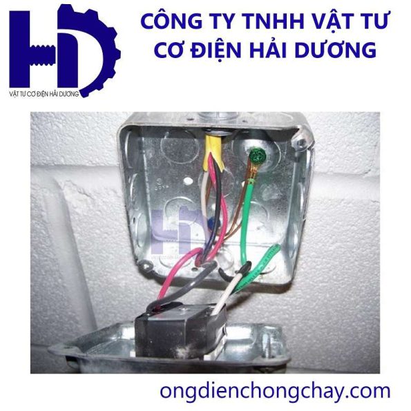 HỘP VUÔNG ÂM TƯỜNG – NẮP HỘP (1)