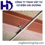 Kẹp chữ K treo ống thép luồn dây điện